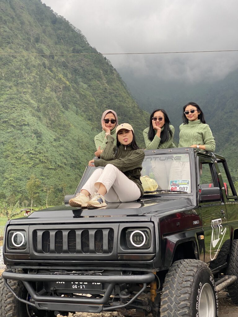 swiss van java spot fot jeep dieng terbaik